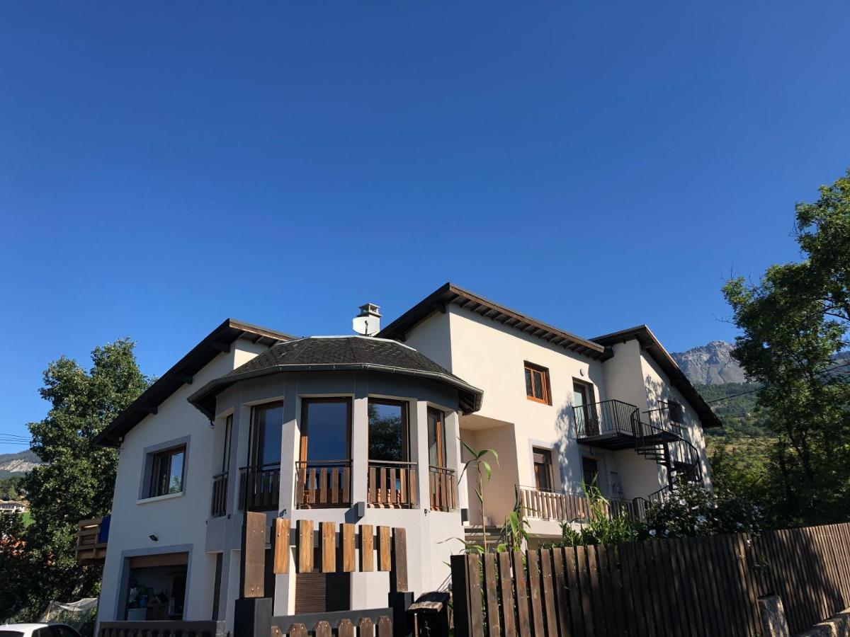Les Apparts De La Tourronde Chorges Exterior photo